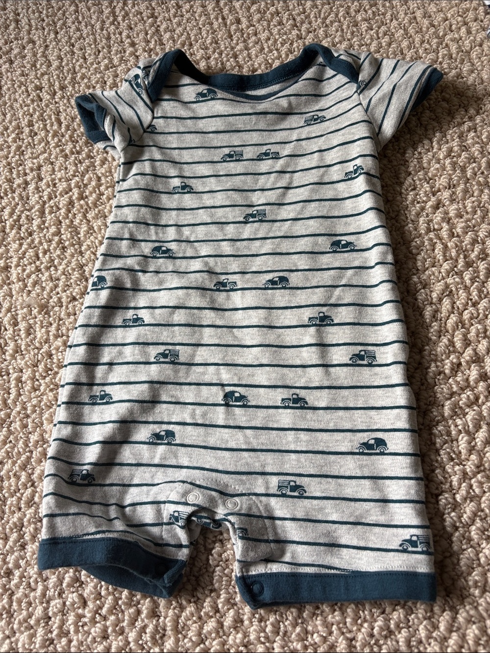 Boys Gray & Navy Striped Baby One-Piece with Car Print 6-12 months